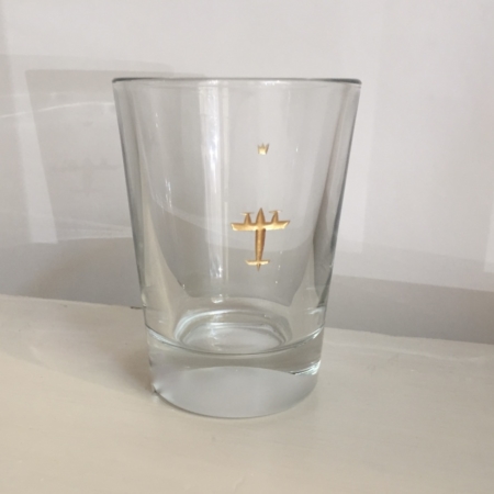 Flugzeug 2 Glasgravur auf festem Wasserglas